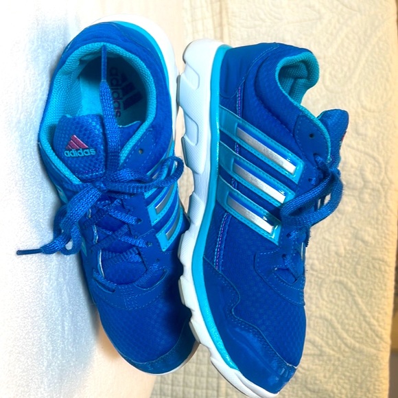 ADIDAS RUNNING SHOES - Picture 3 of 7